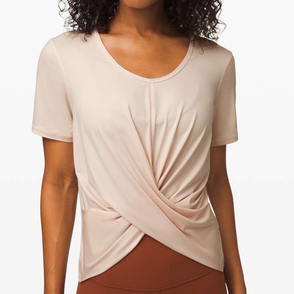 Lululemon top